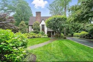 15 Wayside Place, Montclair, NJ 07042
