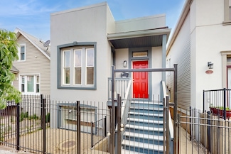 2636 W Grand Ave, Chicago, IL 60612