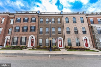 518 Triggerfish Dr, Forest Heights, MD 20745