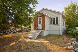 28 E Camp St, Ely, MN 55731