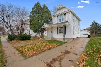 309 4th St, Beaver Dam, WI 53916