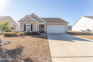 2086 Castlebridge Ct NW, Calabash, NC 28467