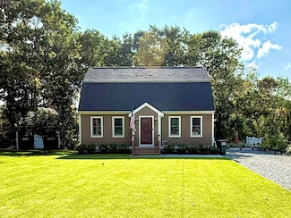 11 Deer Hollow Rd, Forestdale, MA 02644