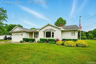 2441 Cheryl Ann Dr, Burton, MI 48519