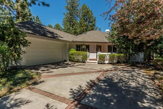 60813 Willow Creek Loop, Bend, OR 97702