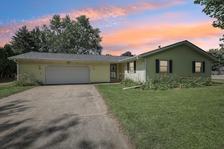 1552 Johnson St, Stoughton, WI 53589