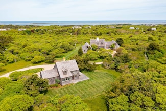 12 N Pasture Ln, Nantucket, MA 02554