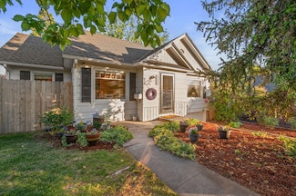 1914 E Lowell St, Klamath Falls, OR 97601