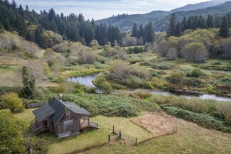 3166 Yachats River Rd, Yachats, OR 97498