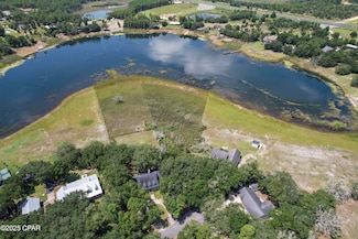 000 Pine Ridge Dr, Chipley, FL 32428
