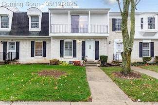 121 Stratford Ln Unit 92, Rochester Hills, MI 48309