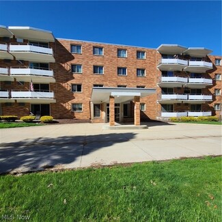 521 Tollis Pkwy Unit 394, Broadview Heights, OH 44147