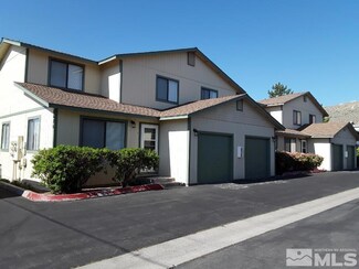 4686 Oak St, Carson City, NV 89701