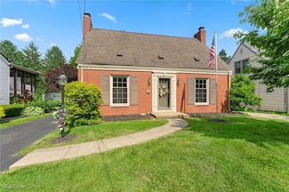 323 Christian Ave, Hubbard, OH 44425