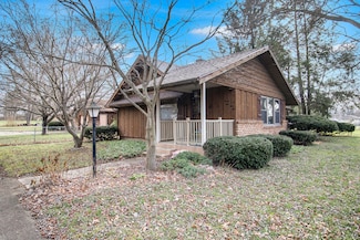 2839 S 3rd St, Niles, MI 49120