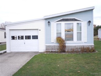 26 Harmony Ln, Buffalo, NY 14225