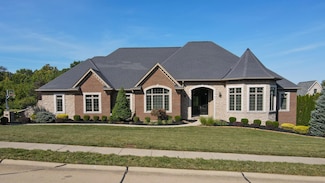 925 Rosewood Dr, Villa Hills, KY 41017