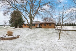 1260 Alamo Rd SE Unit 36, Carrollton, OH 44615