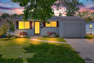 1654 S Berry St, Westland, MI 48186