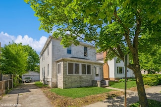 1912 Emerson St, Evanston, IL 60201