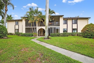 427 Pine Glen Ln Unit D-2, Greenacres, FL 33463