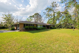 2524 Jerry Jones Dr, Valdosta, GA 31602