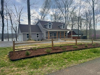 280 Silverside Dr, Scottsville, KY 42164