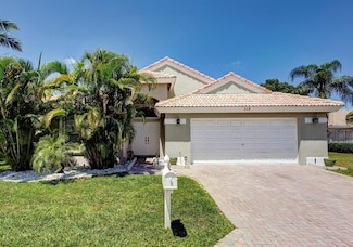 113 Citrus Park Cir, Boynton Beach, FL 33436