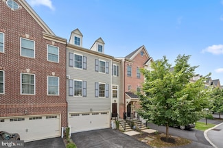 192 Merrin Ln, Wayne, PA 19087