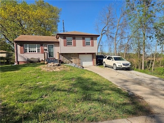 8212 NE 51st St, Kansas City, MO 64119