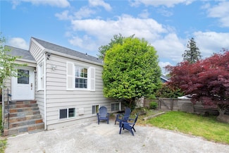 6675 Beveridge Place SW, Seattle, WA 98136