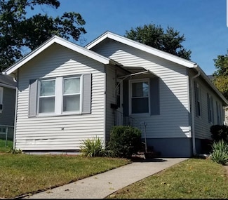 1 Cross St, Hopedale, MA 01747