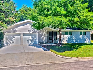 5104 Laurel Ln, North Richland Hills, TX 76180