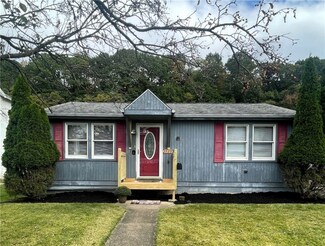 1729 Washington St, Carnegie, PA 15106