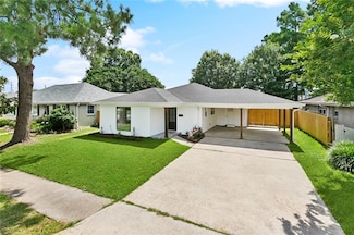 4413 Napoli Dr, Metairie, LA 70002