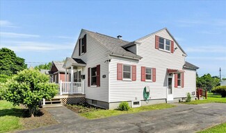 15 Wood St, Bangor, ME 04401