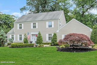 32 Blackbriar Dr, Colts Neck, NJ 07722
