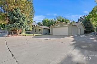 472 N Stierman Way, Eagle, ID 83616