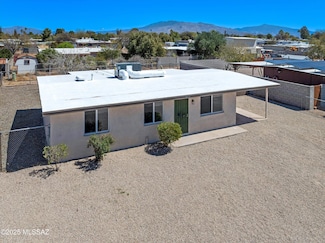 7575 E Apple Tree Dr, Tucson, AZ 85730