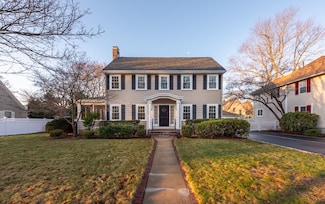 46 Cabot St, Winchester, MA 01890