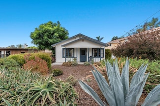 215 N Rios Ave, Solana Beach, CA 92075
