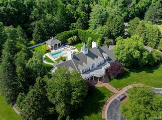 2552 S Smith Rd, Bloomington, IN 47401