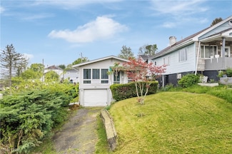 560 W 44th St, Shadyside, OH 43947