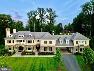 1039 Aziza Ct, Great Falls, VA 22066