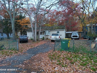 1234 Jeffrey St, Lakewood, NJ 08701
