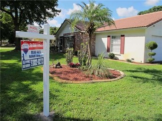 901 SW 69th Terrace, Plantation, FL 33317