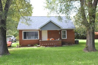 611 N Waldemere Ave, Muncie, IN 47303