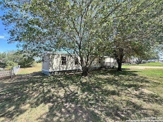 2907 Southern Breeze, Hondo, TX 78861