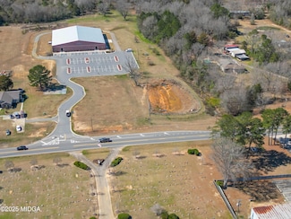 2111 Us Highway 41 S, Perry, GA 31069