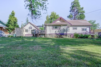 300 E Jessie St, Mount Shasta, CA 96067